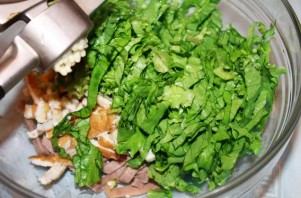 Салат с омлетом и грибами - фото шаг 5