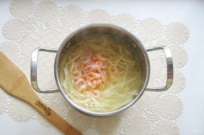 Суп с креветками и лапшой - фото шаг 7