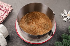 Новогодний печеночный торт - фото шаг 15