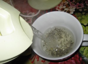 Зеленый чай с медом - фото шаг 3
