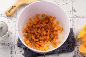 Шарлотка с тыквой - фото шаг 6