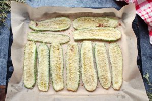 Розочки из кабачков в духовке - фото шаг 3