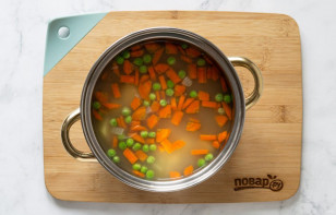 Суп со шпинатом и зеленым горошком - фото шаг 5