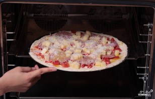 Пицца с салями - фото шаг 12