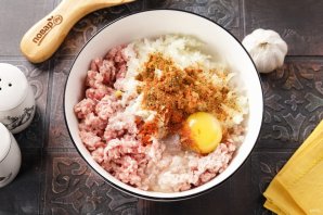 "Гнезда" с фаршем - фото шаг 2