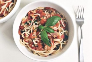 Спагетти с домашним томатным соусом - фото шаг 16