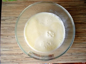 Блины обычные на молоке - фото шаг 3