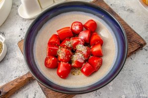 Шашлычки из индейки с помидорами черри в духовке - фото шаг 3