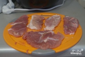 Мясо по-французски в мультиварке "Редмонд" - фото шаг 1