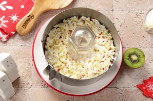 Новогодний салат "Нефритовый браслет" - фото шаг 5