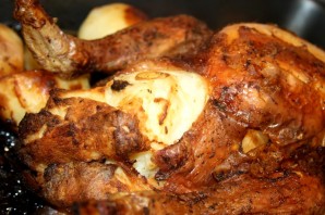 Курица, фаршированная картошкой в духовке - фото шаг 4