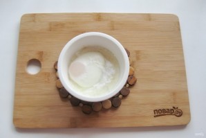 Яичница по-турецки с йогуртом - фото шаг 5