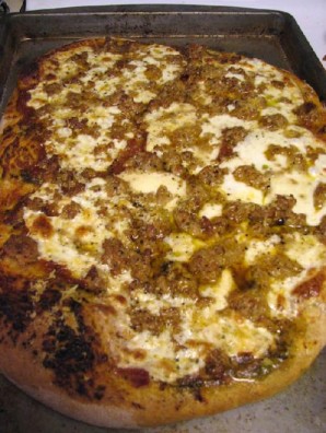 Пицца с колбасой и сыром "Моцарелла" - фото шаг 17