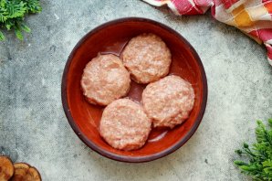 Котлеты в микроволновке - фото шаг 7