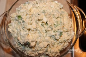 Салат из яиц и сыра - фото шаг 3