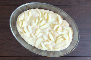 Сахарный пирог с яблоками - фото шаг 8