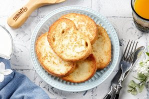 Гренки с молоком и яйцом - фото шаг 11