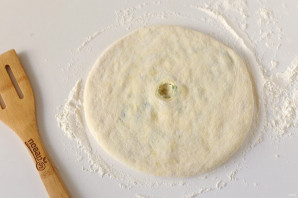 Осетинский пирог с луком - фото шаг 14