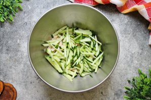 Салат мясной ассорти - фото шаг 3