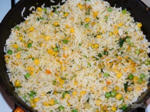 Рисовый гарнир с горошком и кукурузой - фото шаг 4