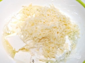 Мандариново-печеночный салат в сырных рожках - фото шаг 1