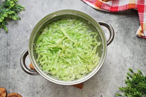 Щи с курицей - фото шаг 9