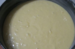 Бисквитное тесто со сметаной - фото шаг 7