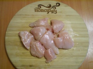 Куриное филе кусочками на сковороде - фото шаг 3