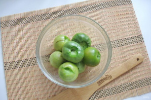 Зеленые помидоры с перцем и чесноком - фото шаг 3