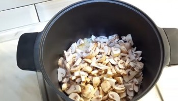 Грибная юшка (суп с грибами) - фото шаг 3
