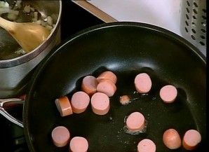 Сосиски в горчичном соусе - фото шаг 1