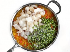 Рис с морепродуктами и овощами - фото шаг 6