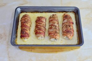 Рулетики из индейки в духовке с начинкой - фото шаг 11