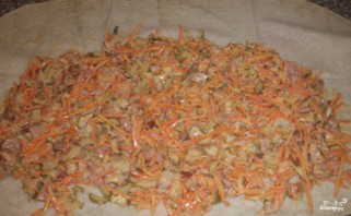 Лаваш с корейской морковкой и огурцом - фото шаг 2