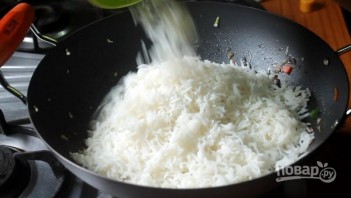 Жареный рис с овощами - фото шаг 8