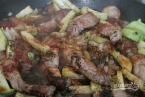 Мясо с кабачками - фото шаг 5