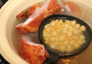 Суп гороховый с копчеными ребрышками - фото шаг 6
