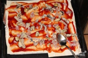 Пицца с морепродуктами - фото шаг 3