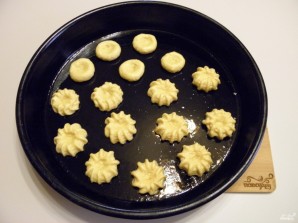 Песочное печенье с вареньем - фото шаг 5