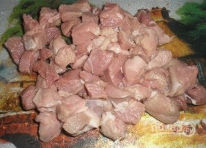 Свинина, тушенная с хреном - фото шаг 1