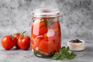 Сладкие помидоры в литровой банке на зиму - фото шаг 10