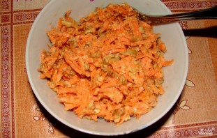 Морковь с грецким орехом - фото шаг 6