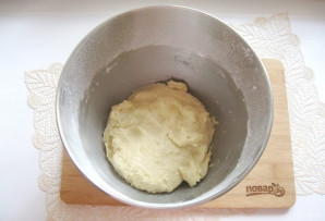 Дрожжевой пирог со сливами - фото шаг 5
