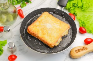 Тосты с ветчиной и сыром - фото шаг 5