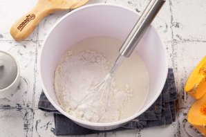 Шарлотка с тыквой - фото шаг 3