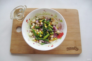 Постный салат с сухариками - фото шаг 6