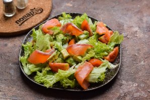 Салат с авокадо и семгой - фото шаг 6