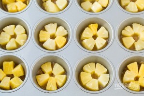 Нежные ананасовые кексы - фото шаг 2