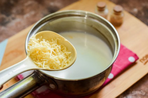 Швейцарский молочный суп с сыром - фото шаг 6