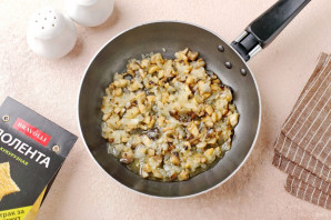 Шампиньоны фаршированные полентой "Bravolli" - фото шаг 3